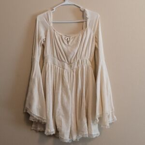 Hot Topic Cream Flowy Long Sleeve Dress